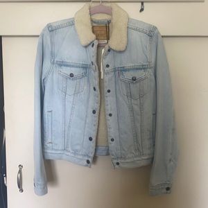 Levi’s tucker jean jacket